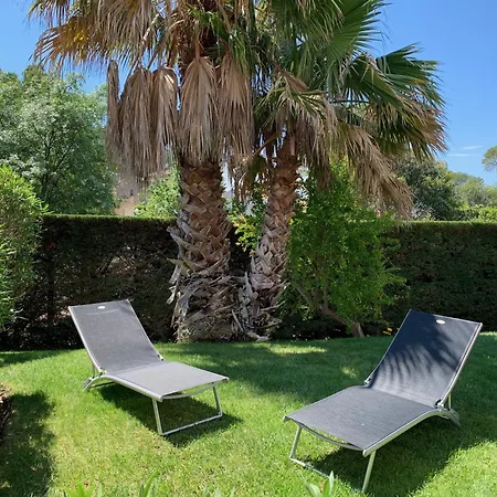 La Terrasse De Santa Lucia * Сен-Рафаэль
