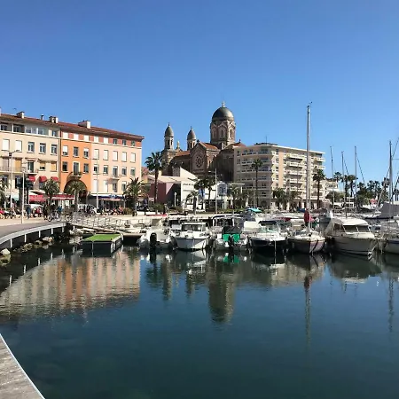 La Terrasse De Santa Lucia Сен-Рафаэль