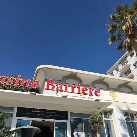 아파트 La Terrasse De Santa Lucia *